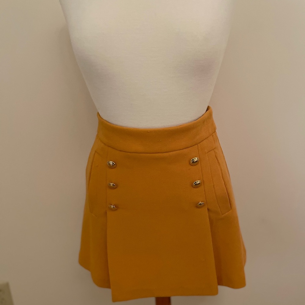 Yellow Pleated Mini Skirt Gold Buttons - Picture 2 of 6